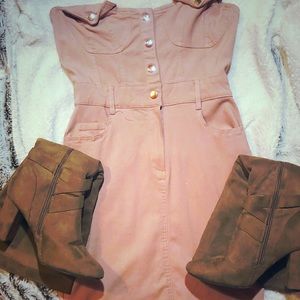 Mid length dress that is strapless